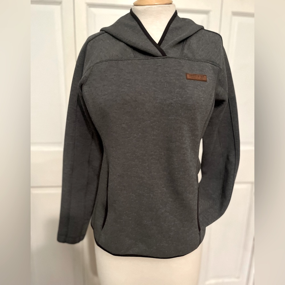 Obermeyer hoodie layering piece size medium